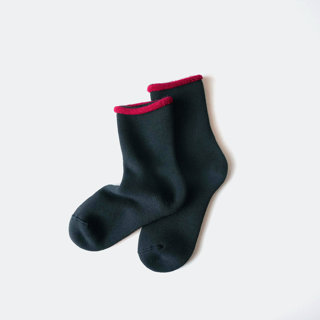 サムネイル：fluffy socks SIMPLE（black）FEEL MY FOOT STEPS