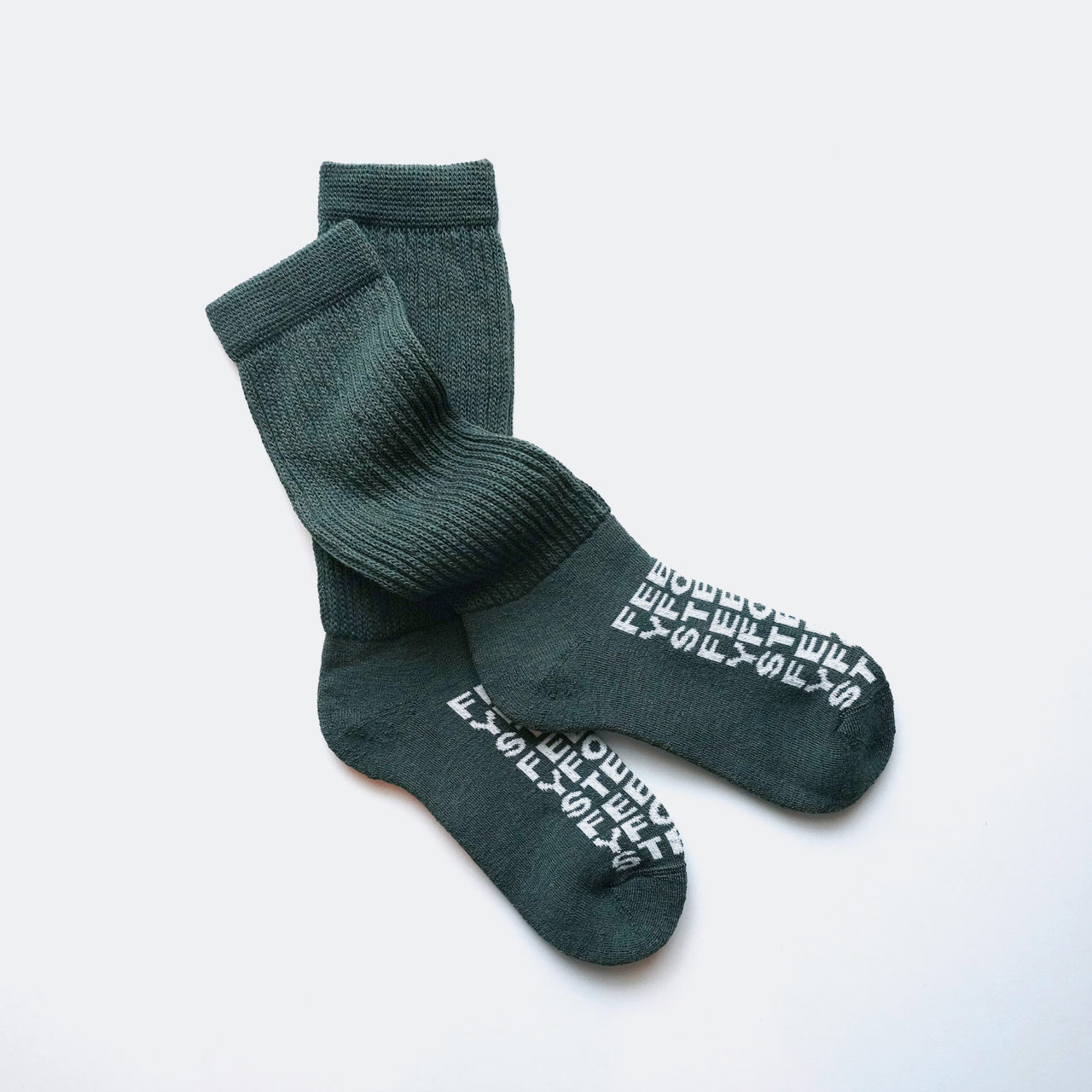 wool loose socks LETTER（dark green） FEEL MY FOOT STEPS ウールソックス フィンランド製