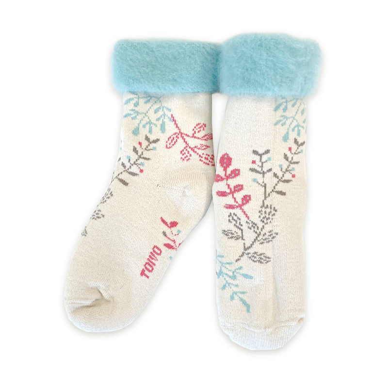 FROM F（TOIVOフィンランド製モコモコソックス）yrtti ハーブ light beige ※2022年より名称がTOIVOからFROM Fに変わりました。