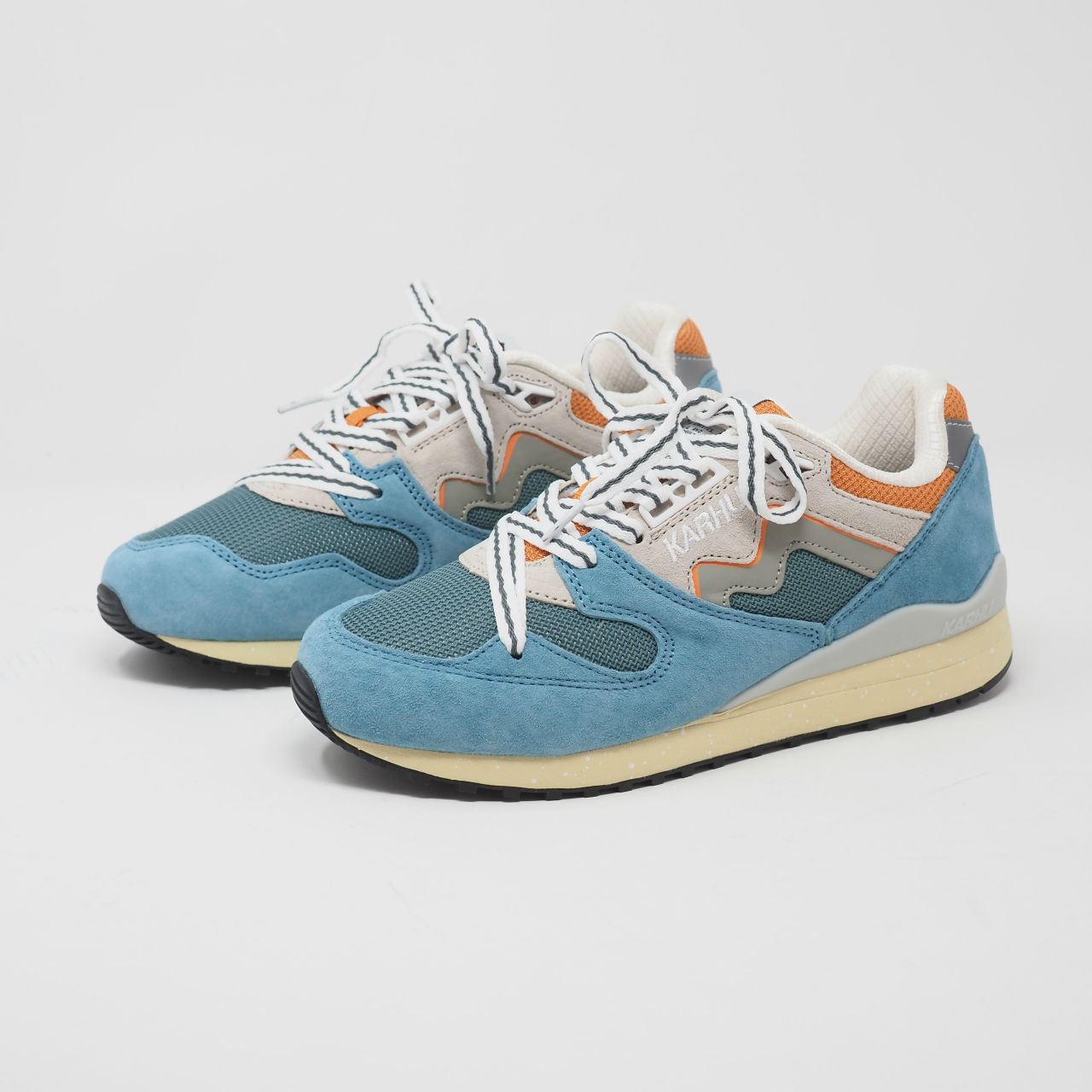 KARHU シンクロンクラシック リーフウォーターズ / アビーストーン（カルフ スニーカー フィンランド）
